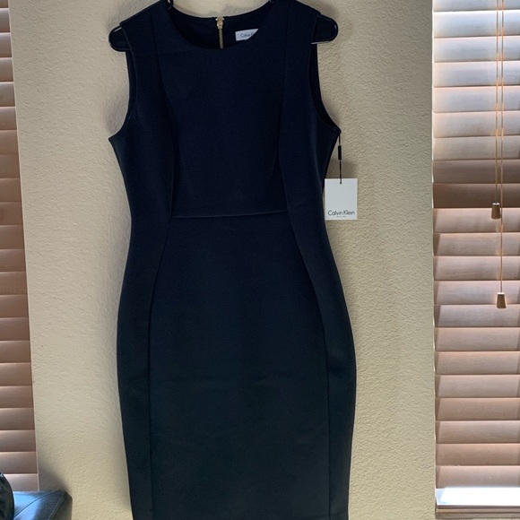 Dress - Picture 1 of 2
